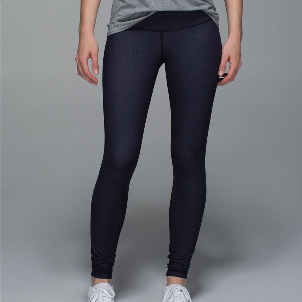 Lululemon Wunder Under Pant
Denim Luon Naval Blue